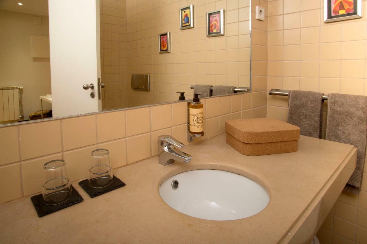 Ba Boheme Apartment Lisbon Luaran gambar